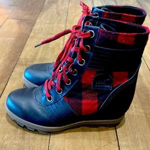 Girls Sorrel plaid boots